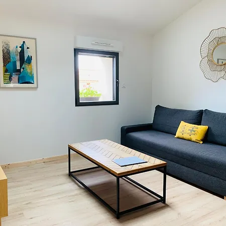 Le Solier, A La Campagne Apartment